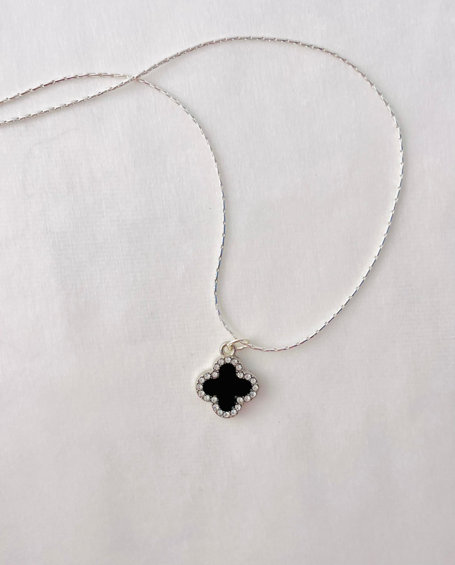 Luck’s Embrace: Silver Clover Pendant Necklace